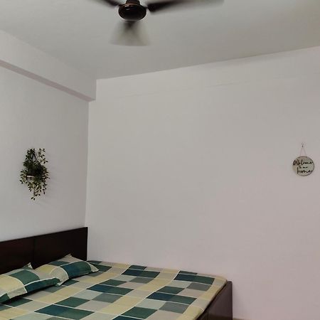 Sharda Homestay Ayodhya المظهر الخارجي الصورة