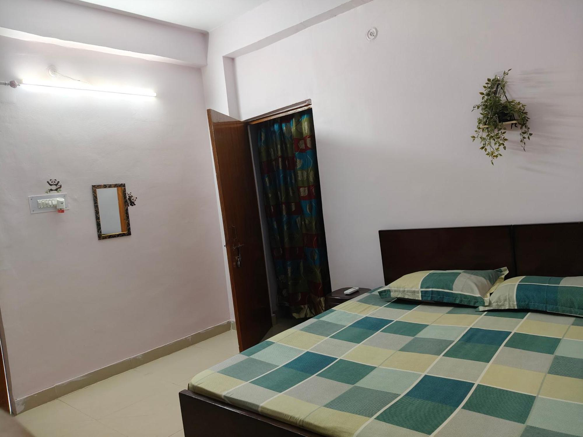 Sharda Homestay Ayodhya المظهر الخارجي الصورة